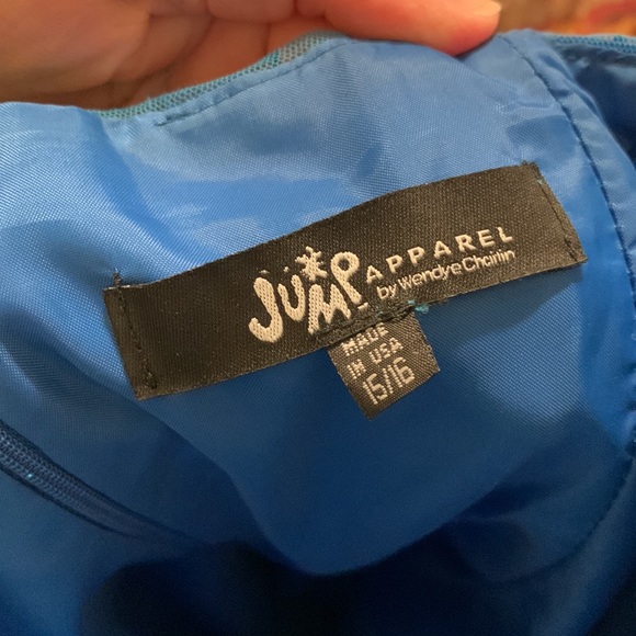 Dress - Picture 7 of 7